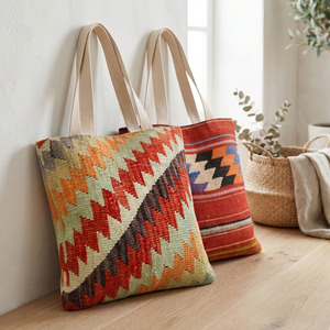 Bolso Tote Kilim con Patrón Chevron, Venta al por Mayor en India, Bolso de Hombro Ligero Kilim con Doble Asa para Damas, Bolso para Ropa - Product Image 3