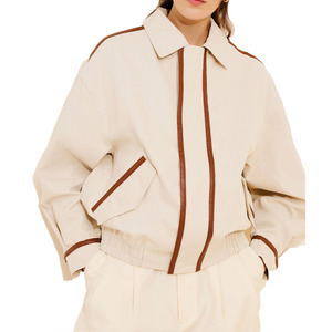 Veste coupe-vent beige décontractée pour homme avec bandes en cuir marron, veste de sport personnalisée, veste streetwear pour homme, vente en gros - Product Image 1