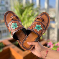 Sandales à bout ouvert en cuir véritable de vachette véritable fait à la main pour femmes style occidental décontracté extérieur tongs plates turquoise