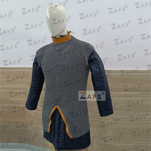 Camisa de Armadura Medieval Hecha a Mano de Acero Suave con Anillos Entrelazados para Adulto Unisex, Diseño Duradero sin Mangas con Ribete de Cuero - Product Image 5