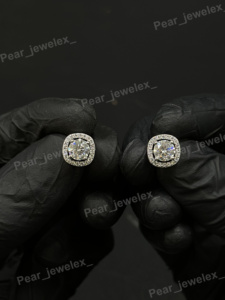Boucles d'oreilles clous classiques solitaires en argent 925 avec diamant taille ronde, serti halo, bijoux de fiançailles - Product Image 1