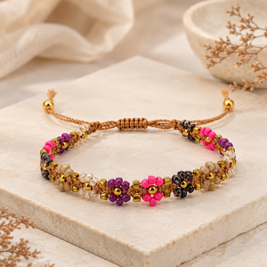 Pulsera de Macramé Ajustable con Cuentas Miyuki Delica Multicolores Hechas a Mano, Modelo BS26 de Sstringz, Estilo Boho para Mujer - Product Image 2