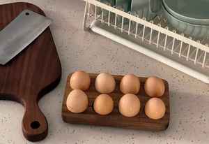 Bandeja de madera rústica para huevos, diseño personalizado, expositor de huevos para el mercado, organizador de huevos para un almacenamiento seguro, para uso en granjas y cocinas. - Product Image 5