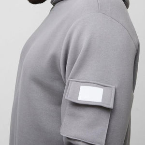 Conjunto Deportivo de Algodón OEM para Hombre, Sudadera con Capucha y Pantalones con Parches, Joggers Ajustados y Acampanados, Conjunto de Dos Piezas - Product Image 4