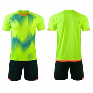 Maillot de football unisexe adulte le plus vendu, respirant, 100 % polyester, séchage rapide, motif 3D sur le devant, couleur unie, nom d'équipe personnalisé - Product Image 1