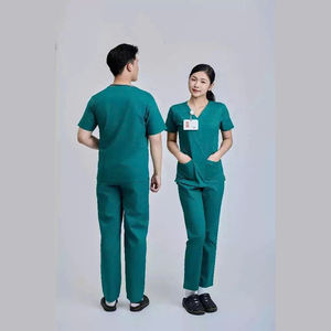 Uniforme antimicrobiano, resistente a fluidos y transpirable para entornos sanitarios. Protección contra riesgos biológicos. - Product Image 5