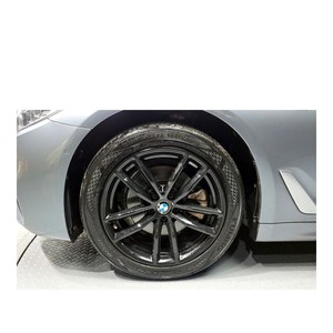 BMW Serie 5 520d XDrive M Sport Plus Abril 2018 66.442 km Diésel Automático Volante a la Izquierda Emisión Euro V Asientos de Cuero Traseros - Product Image 5