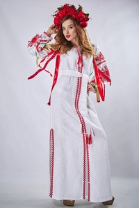 Personalización de fábrica, vestido bordado de Color rojo ucraniano blanco, vestido largo tradicional gitano - Product Image 2