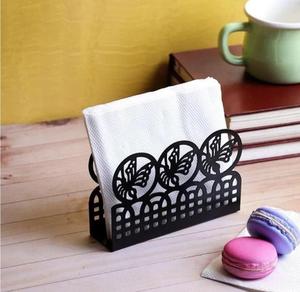ที่ใส่กล่องกระดาษทิชชู่โลหะสีดำพร้อมดีไซน์รูปผีเสื้อ ขนาด 16x5x6 นิ้ว - Product Image 1