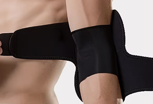 HAWK SPORTS INDUSTRIES Support de coude respirant et réglable, noir avec surpiqûres orange, fermeture auto-agrippante pour l'entraînement sportif de football - Product Image 3