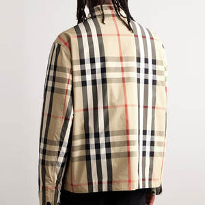 เสื้อแจ็คเก็ตไนลอนสำหรับผู้ชายแบบโค้ช ออกแบบโลโก้ของคุณเองได้ - Product Image 4