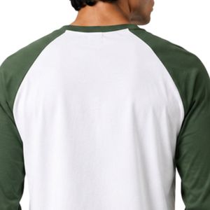 เสื้อยืดแขนยาวสีขาวและสีเขียวเซจ คอวี ผ้าฝ้ายพรีเมียม สำหรับผู้ชาย สไตล์ลำลอง เสื้อเบสบอล สตรีทแวร์ รับผลิตตามแบบ OEM - Product Image 5