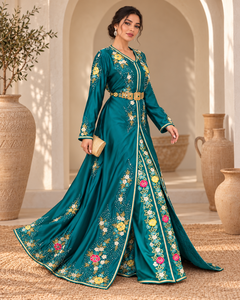 Caftán Marroquí de Terciopelo Color Verde Azulado con Bordado Sólido, Mangas Largas, Cinturón con Filigrana Dorada, Largo MAXI, para Fiestas de Invierno, Mishkat Couture - Product Image 6