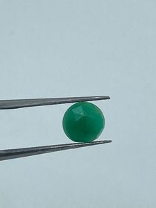 พลอยคริสโซเพรสสีเขียวแอปเปิ้ลธรรมชาติ รูปทรงกลม 2 ชิ้น 3.59 กะรัต 8 มม. - Product Image 3