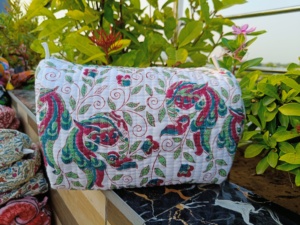Daily Use <b>Makeup</b> pouch handmade quilted Toiletry <b>Case</b> Block Print Cotton <b>Makeup</b> Organizer Large Capacity Foldable Cosmetic Pouch - Product Image 3