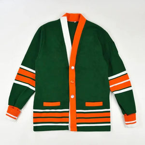 Cardigan tricoté à col en V pour homme, style japonais, avec logo personnalisé lettres grecques, idéal pour l'université et l'hiver - Product Image 1