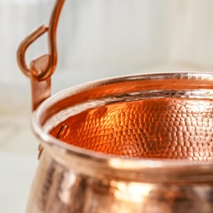 New Arrival Hammered Copper Soup Pot with Lid Single Handle Vintage Design Heat Resistant for Gas and Induction Cooker - Product Image 5