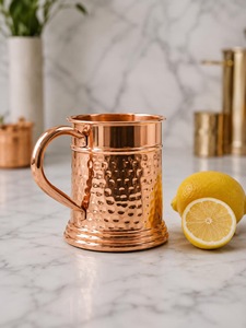 Mug à Moscow Mule classique en cuivre martelé ILAHI avec poignée, réutilisable pour les fêtes à domicile - Product Image 2