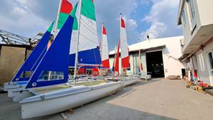 Bateau à voile 19 pieds, yacht à moteur inboard pour le sport et les loisirs, disponible en plusieurs couleurs, 594,4L x 289,6W x 0H cm, matériau composite - Product Image 5