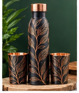 Botella de Agua Tradicional de Cobre con 2 Tazas, Diseño Floral Grabado a Martillo, Set de Bebidas Portátil para Viaje - Product Image 6