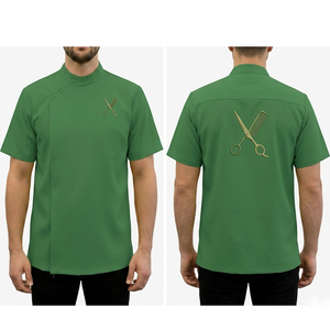 Chaqueta de Barbero para Hombre, 180 GSM, Poliéster Micro Twill, Verde Bosque, Cuello Mandarín, Botones a Presión, Logotipo Personalizado Bordado, Transferencia Térmica - Product Image 1