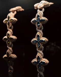Pulsera de Plata Chapada en Oro de Lujo con Diamantes Cultivados en Laboratorio con Corte Brillante Redondo, Diseño Floral, Joyería de Boda para Mujer - Product Image 3