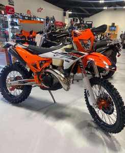 Nueva Motocicleta Todoterreno TX 300 2025, Motor de Cuatro Tiempos, 1000-1500cc - Product Image 1