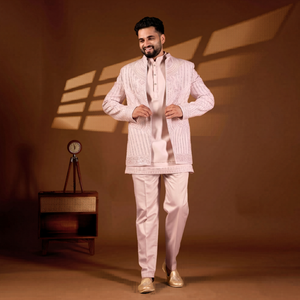 Traje Sherwani para Hombre con Cuello Mandarín Estructurado, TR Lachko, Patrón de Ondas Fluidas, Estilo Blazer para Bodas Tradicionales - Product Image 1
