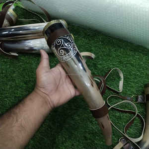 Soplador de Cuerno Vikingo Tallado a Mano, Cuerno Natural con Correa de Cuero, Accesorios de Bar de Lujo, 100% Hermético, para Decoración y Uso Ceremonial - Product Image 6