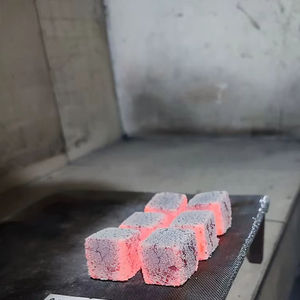 ถ่านอัดแท่งโคโค่โกลด์รักษ์โลกจากเมราเดส ประเทศอินโดนีเซีย ให้ความร้อนสม่ำเสมอ สะอาด ไร้กลิ่น คุณภาพพรีเมียม สำหรับประเทศซาอุดีอาระเบีย - Product Image 1