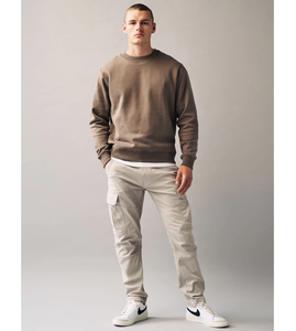 Pantalon cargo homme en sergé de coton technique, coupe ajustée, braguette zippée, taille mi-haute, anti-boulochage, infroissable, en coton biologique, design utilitaire, vente en gros usine - Product Image 3