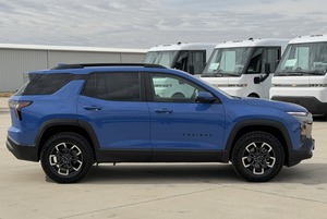 Chevrolet Equinox AWD ACTIV AWD SUV de luxe haut de gamme 2025 - Product Image 4