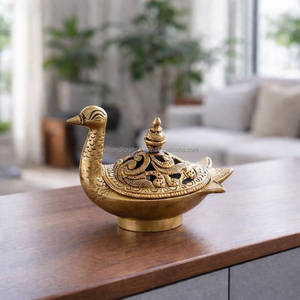 Brûleur d'encens en laiton en forme de lampe de génie avec gravures complexes, diffuseur d'aromathérapie pour la décoration intérieure - Product Image 2