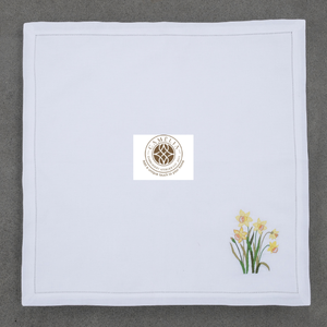 ผ้าลินินธรรมชาติปักลายดอกแดฟโฟดิล นุ่มแต่ทนทาน สีเหลืองสดใส ให้ความรู้สึกสดชื่นของฤดูใบไม้ผลิแก่โต๊ะอาหาร - Product Image 3