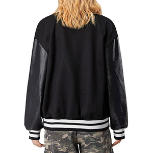 Chaqueta Varsity para Mujer, Negra, Manga Larga, 100% Lana, Ribete en Contraste, Largo Regular, Ropa de Invierno Ecológica y Cálida - Product Image 3