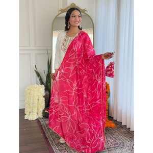 Hermoso conjunto de traje de fiesta para mujer con parte superior inferior Dupatta - Product Image 1