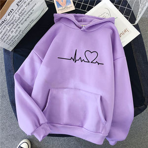 เสื้อฮู้ดสีม่วงแบบยูนิเซ็กซ์ พิมพ์ลายหัวใจ ผ้าฝ้ายเฟรนช์เทอร์รี่ สวมใส่สบายทรงโอเวอร์ไซส์ เหมาะสำหรับฤดูใบไม้ร่วง - Product Image 1