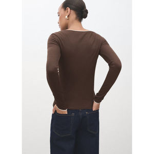 T-shirt en tricot à manches longues pour femme, col en V, marron, coupe ajustée, couleur unie, respirant, toutes saisons, style minimaliste - Product Image 2