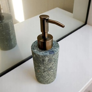 Dispensador de jabón de mármol estilo vintage para baño, dispensador de champú o acondicionador hecho a mano en India. - Product Image 2