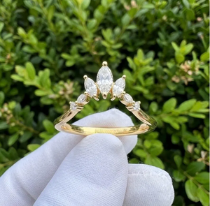 Ensemble de bagues de mariage élégantes en diamant marquise E VVS2 VS1, collection de trois alliances en or - Product Image 3
