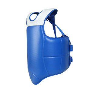 Protège-poitrine de boxe en cuir véritable respirant, personnalisable (logo, couleur, taille) pour l'entraînement MMA et Kickboxing 2026 - Product Image 2