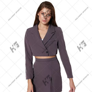 Conjunto de Falda y Blazer Corto para Mujer, Tejido Antiarrugas, con un Solo Botón, Color Gris, Estilo Casual Chic, Alta Calidad, Venta al Por Mayor - Product Image 6