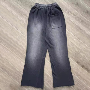 Pantalon de jogging décontracté pour homme, imprimé flamme, éco-responsable, taille élastique avec cordon de serrage, rouge et noir, 100 % coton, coupe évasée - Product Image 4