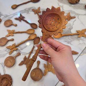 Cuchara de Madera Hecha a Mano en Vietnam, con Forma de Flor, Vajilla Decorativa, Utensilio de Cocina, Venta al Por Mayor, OEM, ODM - Product Image 1