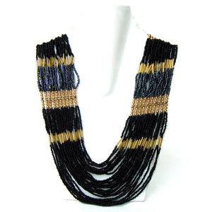 Collar de Cuentas Acrílicas con Dije de Corazón de Terciopelo, Hecho a Mano en India, Joyería Elegante para Mujer, Precio al por Mayor, Colección a Granel - Product Image 6