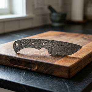 Couteau artisanal en acier Damas à lame pleine, avec manche en bois de pukka et étui en cuir fin, couteau de camping, couteau à dépecer, couteau EDC - Product Image 2