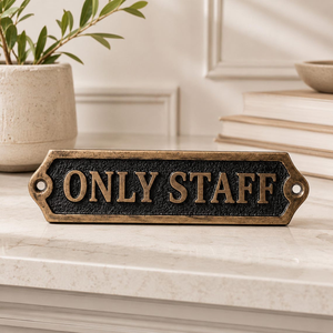 Letrero de Puerta Personalizado de Latón Grabado a Mano, Placa Metálica de Alta Calidad para Decoración de Pared con Dirección de Casa - Product Image 6