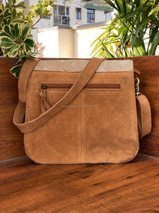 ใหม่ล่าสุด2024หนังนิ่มคุณภาพสูงกระเป๋าพาดลำตัวหนังนิ่มสลักด้วยเลเซอร์ทันสมัย - Product Image 5