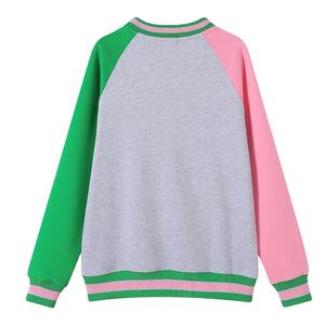 Sweat-shirt personnalisé de la sororité Omega |   Pull personnalisé avec lettre grecque |   Ajoutez votre histoire de chapitre - Product Image 2