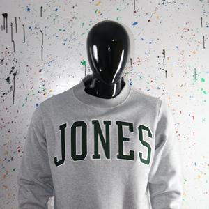 Sweat-shirt à col montant JONES ASH GREY 100% vert chasseur avec broderie appliquée, col large, URBAN PRODUCTIONS - Product Image 4
